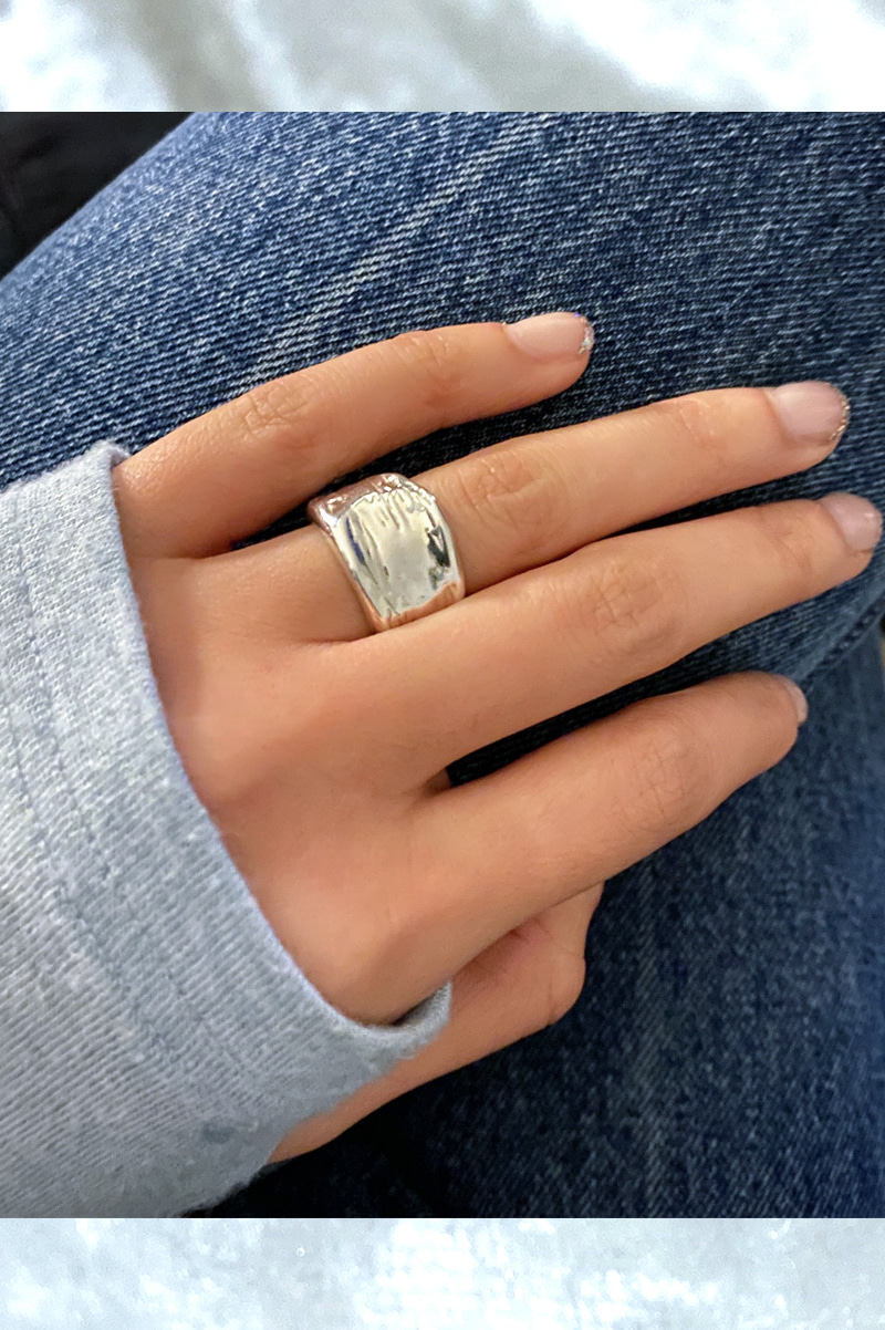 flat bold ring